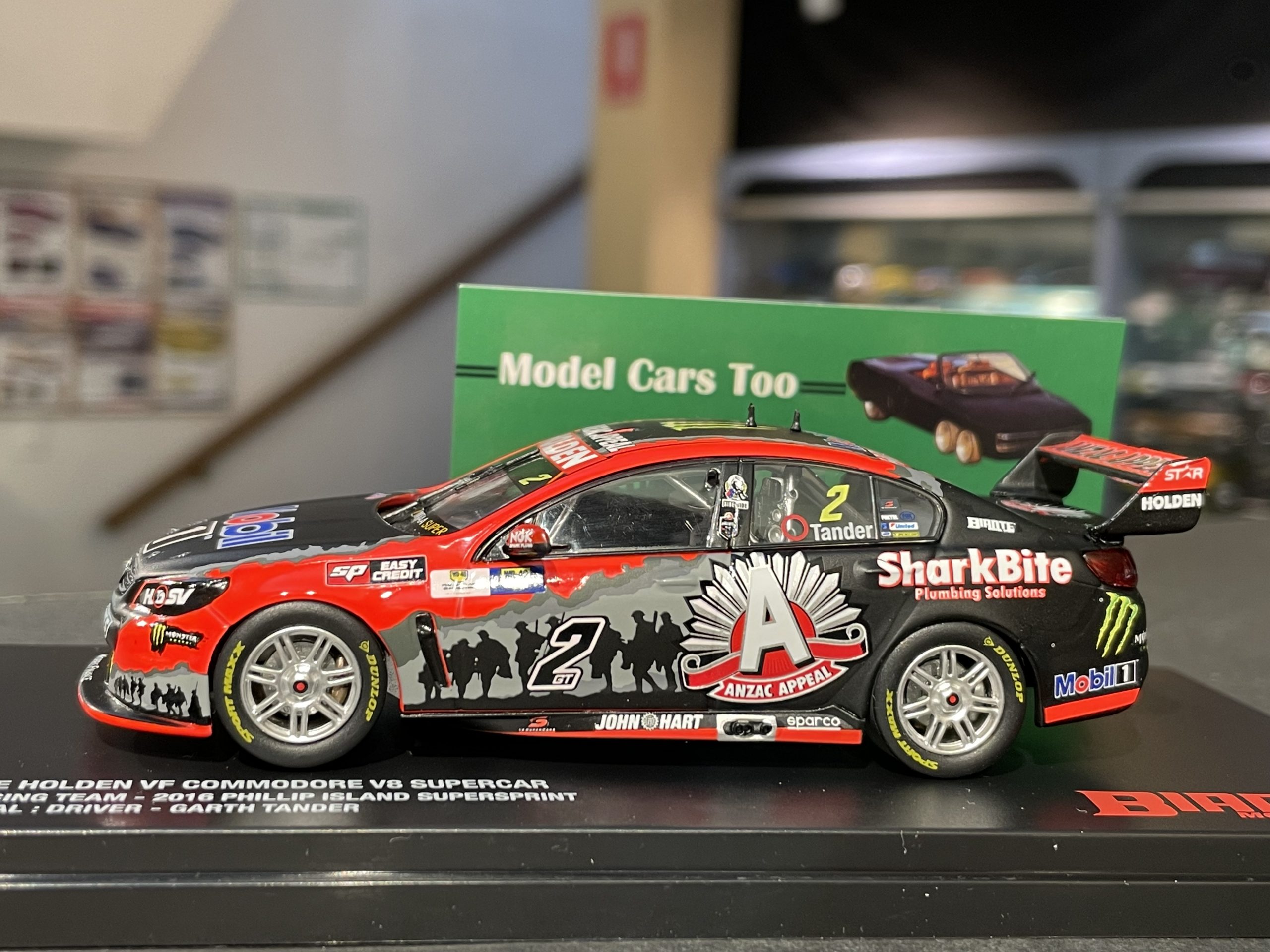 Holden VF Commodore, 1:43 Biante - Model Cars Too