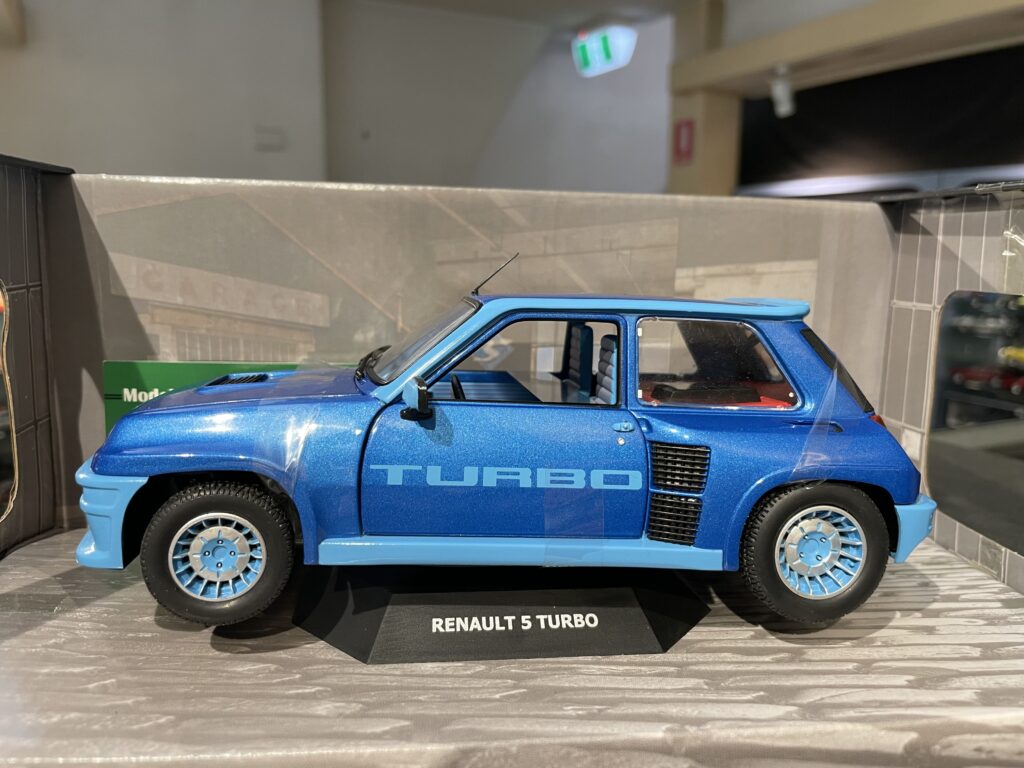 Voiture Miniature Renault Solido échelle 1/55 - Modèle 86, Occasion, Pour Collection
