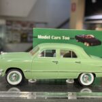 Ford Custom V8, 1:43 Trax