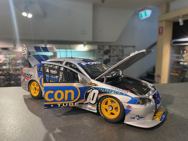 Ford BA Falcon, 1:18 Classic - Image 4