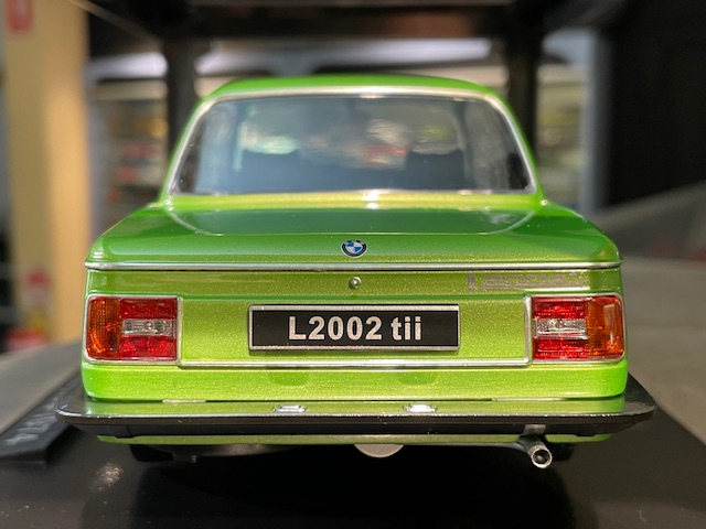 BMW 2002, 1:18 KK-Scale - Image 4