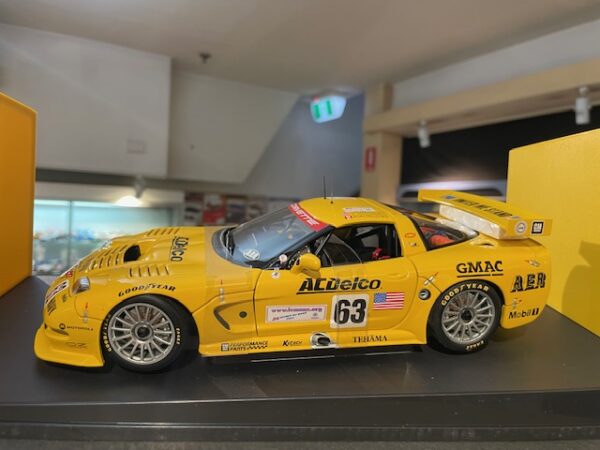 Chevrolet Corvette, 1:18 Autoart