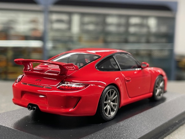 Porsche 997 GT3, 1:43 Minichamps - Image 2