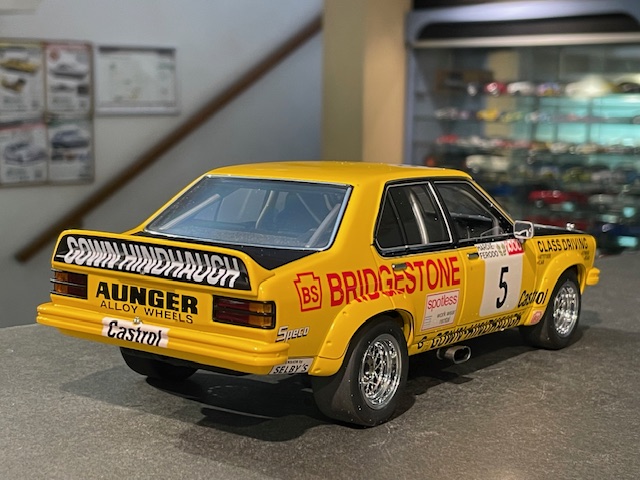 Holden Torana L34, 1:18 Biante - Image 4