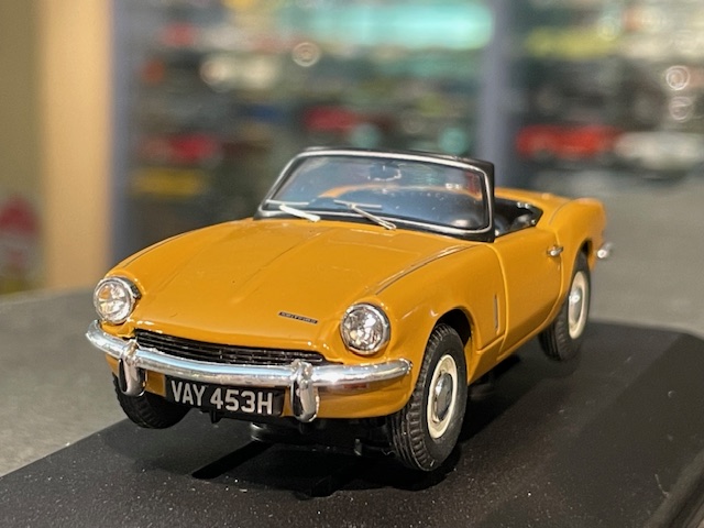 Triumph Spitfire, 1:43 Vanguards - Image 3