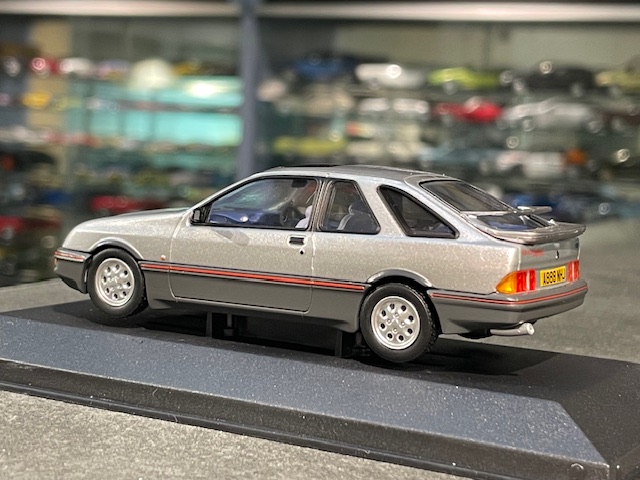 Ford Sierra XR4i, 1:43 Vanguards - Image 3