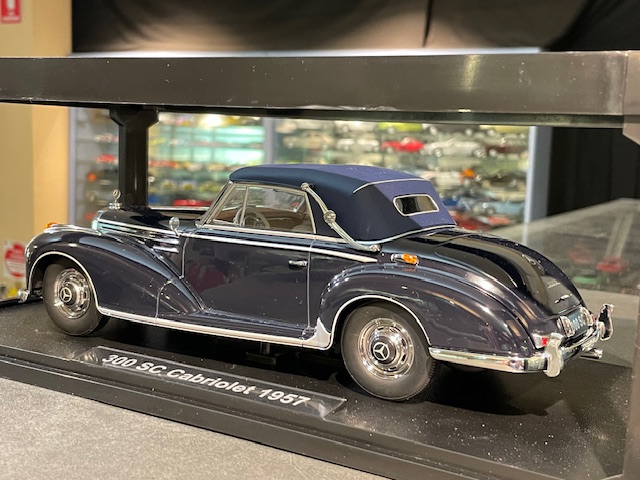 Mercedes-Benz 300 SC, 1:18 KK-Scale - Image 3