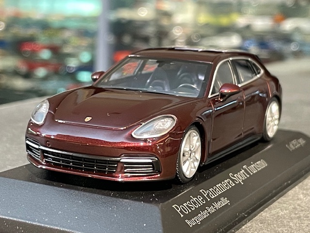 Porsche Panamera, 1:43 Minichamps - Image 2