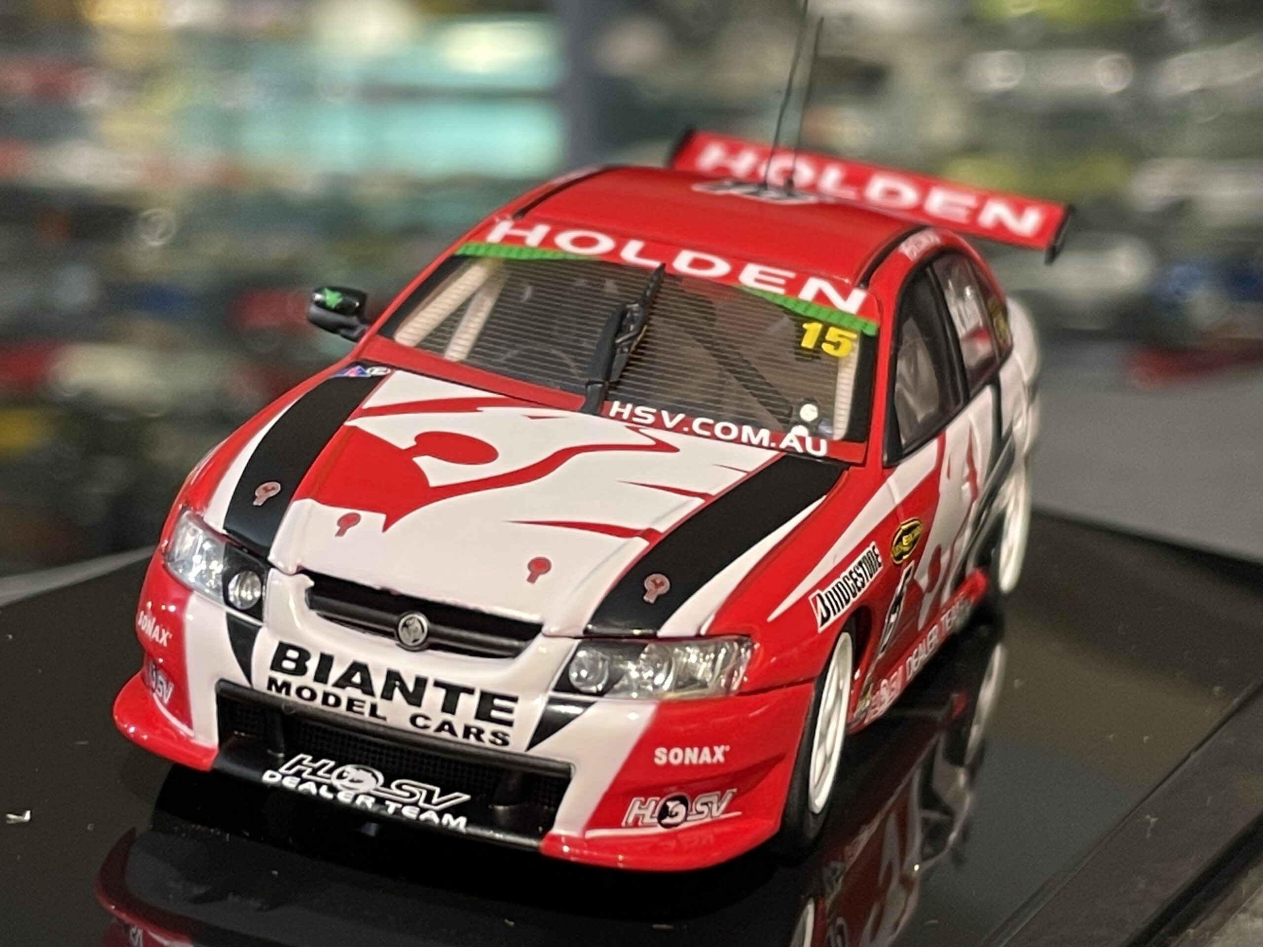 Holden VZ Commodore, 1:43 Biante - Image 2