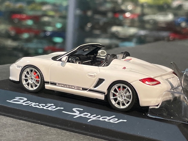 Porsche Boxster Spyder, 1:43 Minichamps - Image 3