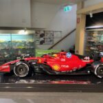 Ferrari SF23, 1:18 Burago