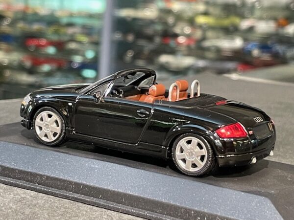 Audi TT Roadster, 1:43 Minichamps - Model Cars Too