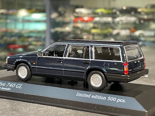 Volvo 740 wagon, 1:43 Minichamps - Image 3