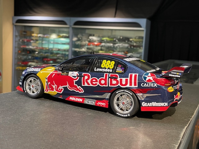 Holden VF Commodore, 1:18 Biante - Image 3