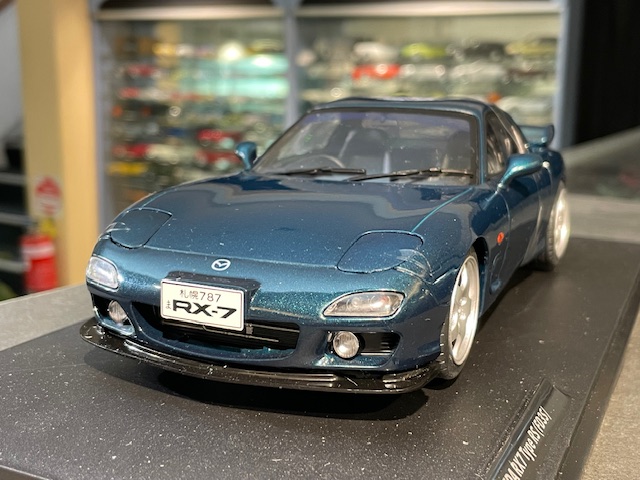 Mazda RX-7, 1:18 Solido - Image 2