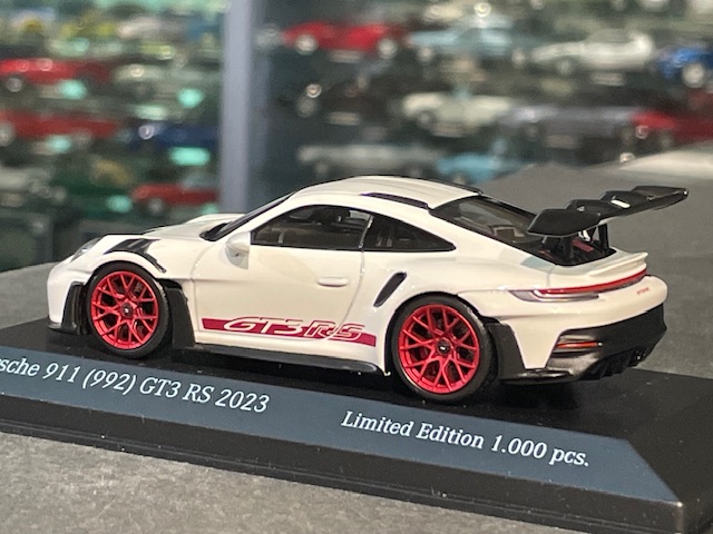 Porsche 992 GT3 RS, 1:43 Minichamps - Image 3