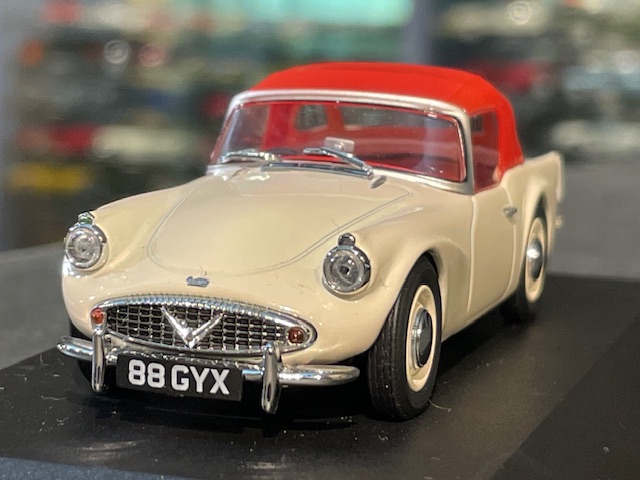 Daimler SP 250, 1:43 Oxford - Image 2