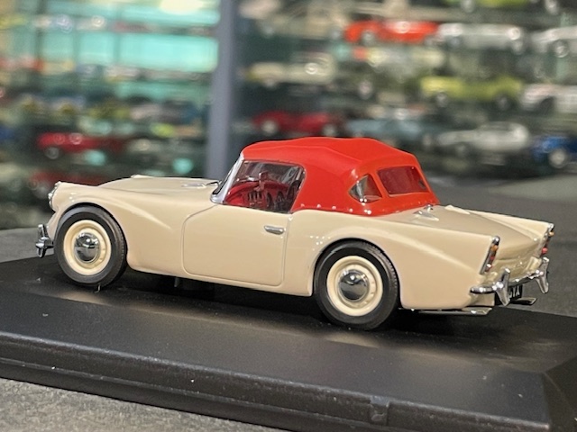 Daimler SP 250, 1:43 Oxford - Image 3