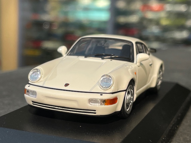 Porsche 964 Turbo, 1:43 Maxichamps - Image 2