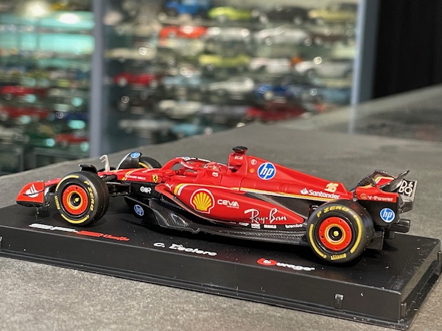 Ferrari SF24, 1:43 Burago - Image 3
