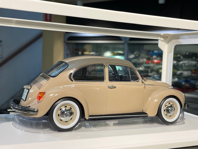 Volkswagen Beetle, 1:18 Norev - Image 4