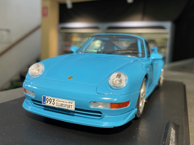 Porsche 993 Clubsport, 1:18 Solido - Image 2