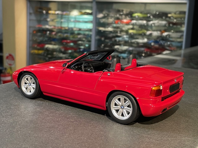 BMW Z1, 1:18 Minichamps - Image 3