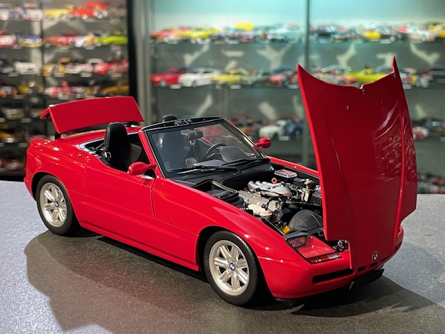BMW Z1, 1:18 Minichamps - Image 5