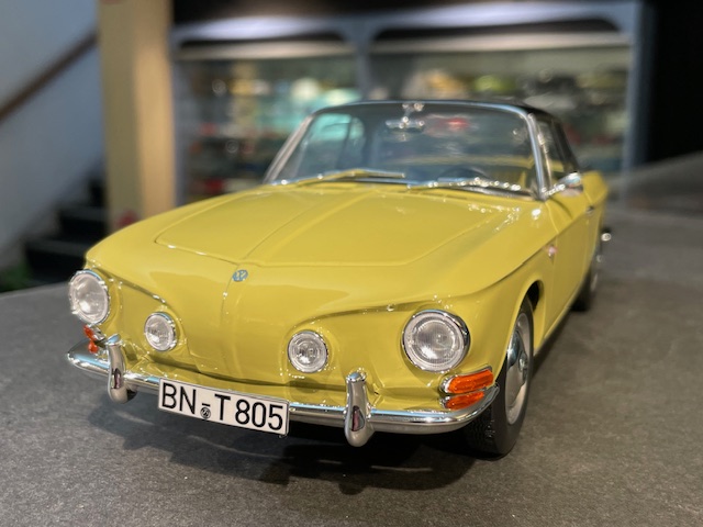 Volkswagen Karmann-Ghia, 1:18 Norev - Image 2