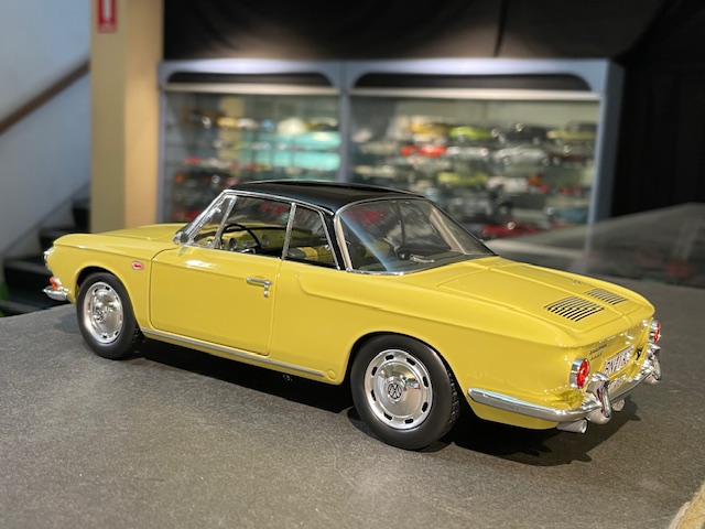 Volkswagen Karmann-Ghia, 1:18 Norev - Image 3