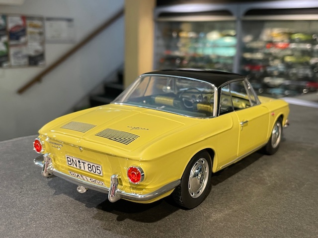 Volkswagen Karmann-Ghia, 1:18 Norev - Image 4