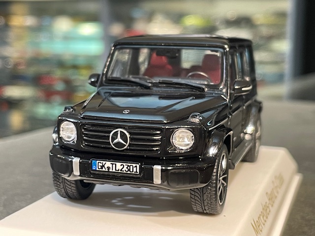 Mercedes-Benz G-Class, 1:43 Norev - Image 2