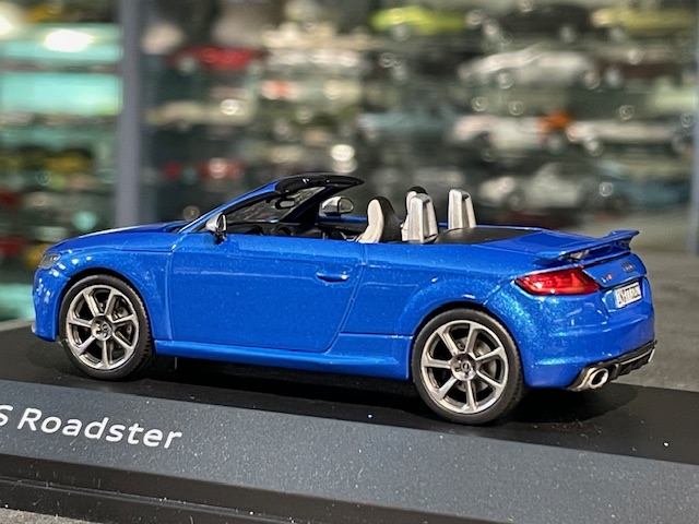 Audi TT RS Roadster, 1:43 I-Scale - Image 3