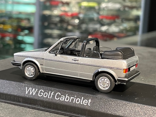 Volkswagen Golf Cabriolet, 1:43 Norev - Image 3