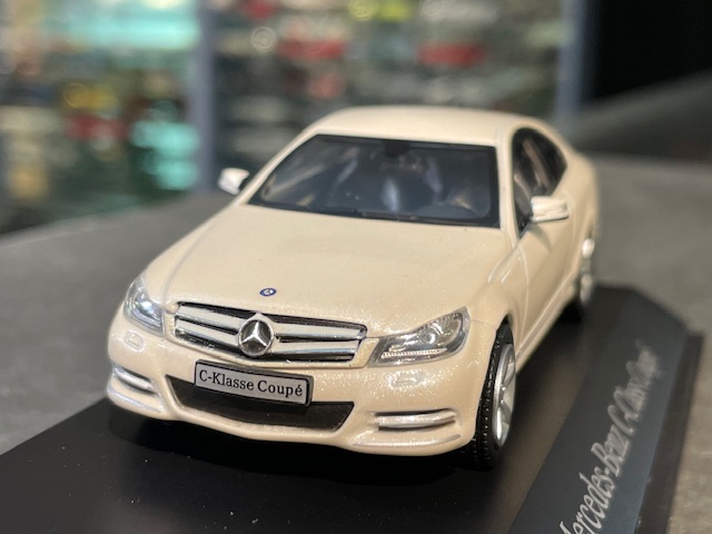 Mercedes-Benz C-Class Coupe, 1:43 Norev - Image 2