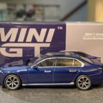 BMW i7, 1:64 MINI GT