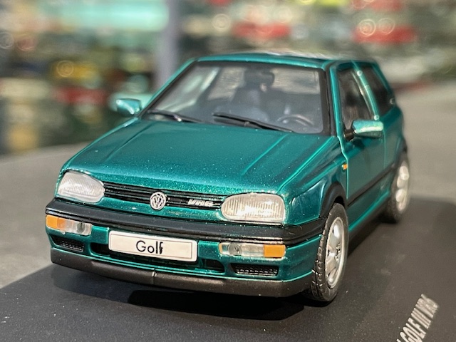 Volkswagen Golf VR6, 1:43 Solido - Image 2