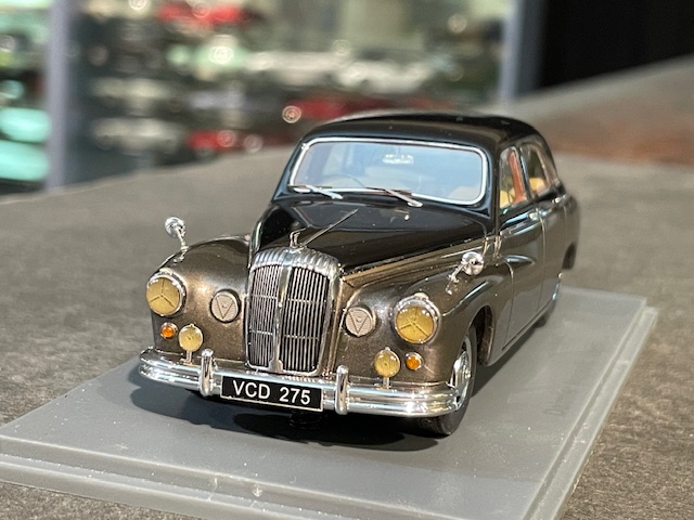 Daimler Majestic Major, 1:43 NEO - Image 2