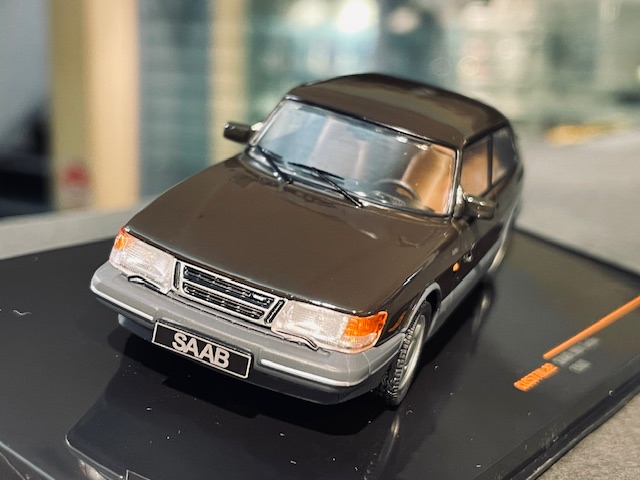 Saab 900 Turbo, 1:43 IXO - Image 2
