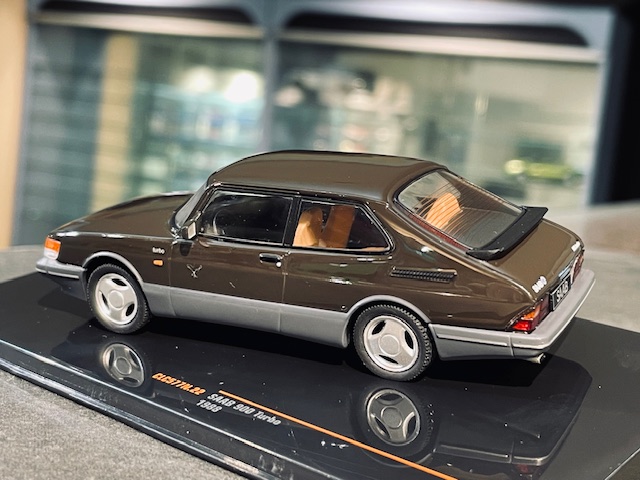 Saab 900 Turbo, 1:43 IXO - Image 3