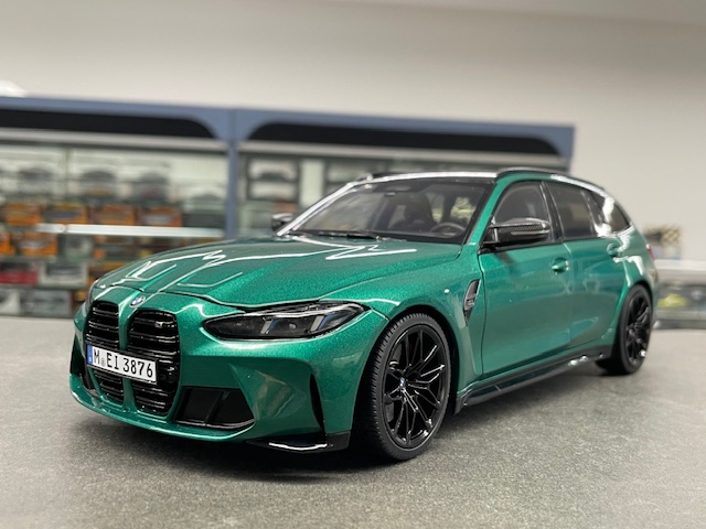 BMW M3 Touring, 1:18 Minichamps - Image 2