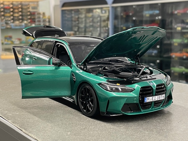 BMW M3 Touring, 1:18 Minichamps - Image 5