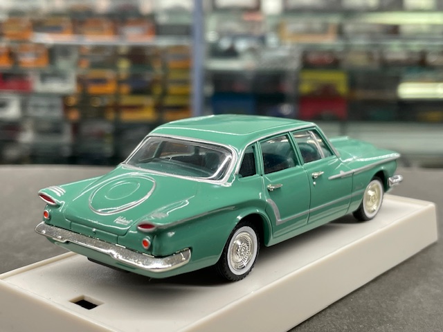 Valiant R-Series, 1:43 Trax - Image 2