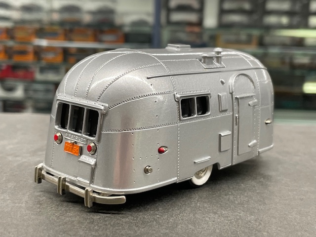 Streamlined caravan, 1:43 Brooklin - Image 2