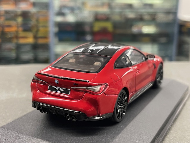 BMW M4, 1:43 Solido - Image 2