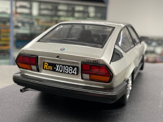 Alfa Romeo Alfetta GTV6, 1:18 Solido - Image 2