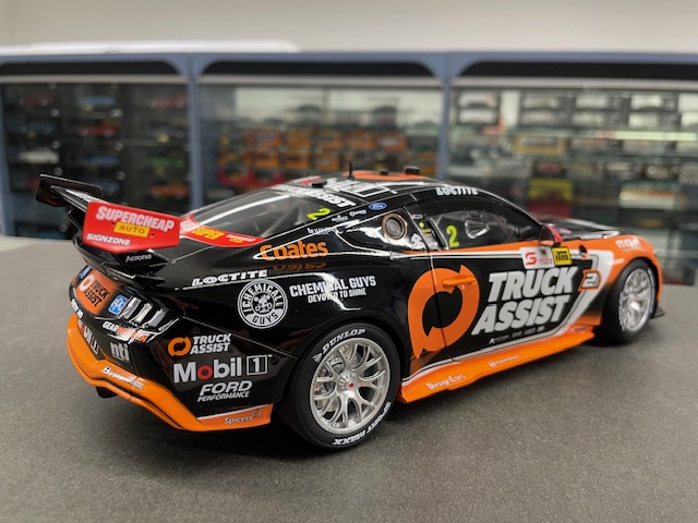 Ford Mustang GT, 1:18 Authentic - Image 2