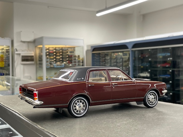 Holden HK Brougham, 1:18 Authentic - Image 4