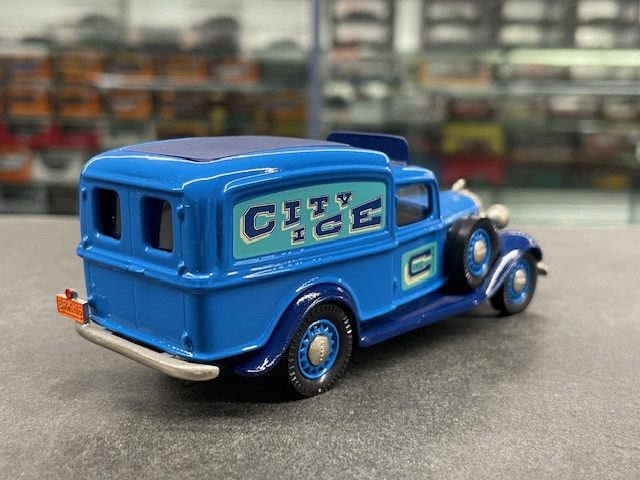 Dodge van, 1:43 Brooklin - Image 2
