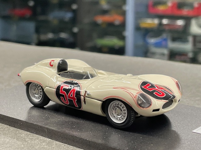 Jaguar D-Type, 1:43 Marsh - Image 3